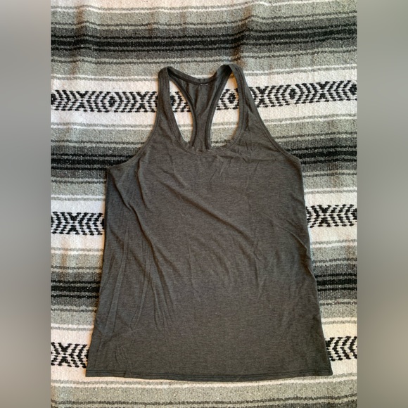 Lululemon Grey Racerback Tank Top Size 8 - Picture 1 of 4